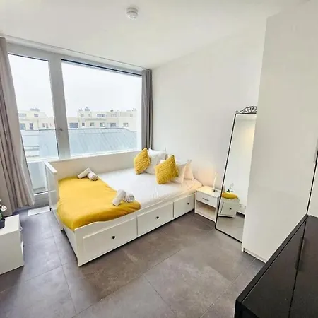 Luxury Penthouse In With 2 Bedrooms, Terrace And Parking Luxemburg